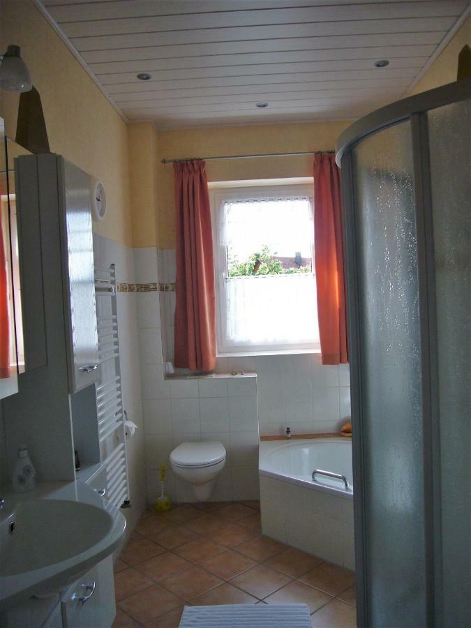 Ferienwohnung Im Alten Schulhaus - Keine Monteure Plech Екстер'єр фото
